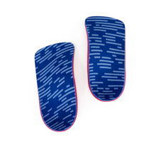 Load image into Gallery viewer, Powerstep® Pinnacle Junior 3/4 Insoles